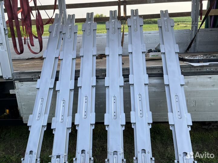 Стойки на полуприцеп шмиц бортовой