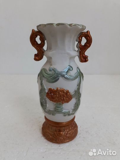 Ваза фарфоровая декоративная Европа