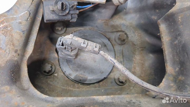 Ступица (кулак, цапфа) левая задняя Ford Focus 3