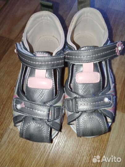 Сандалии для девочки