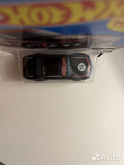 73 BMW 3.0 CSL race CAR Hot Wheels 1:64