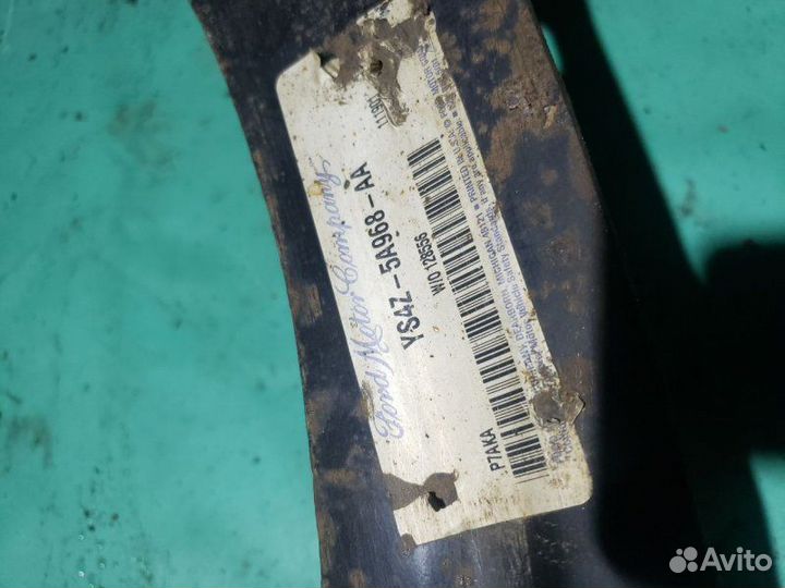 Рычаг поперечный задний правый Ford Focus 1 2.0