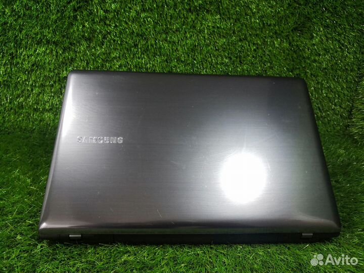 Мощный Samsung с новой батареей на AMD A6.Гарантия