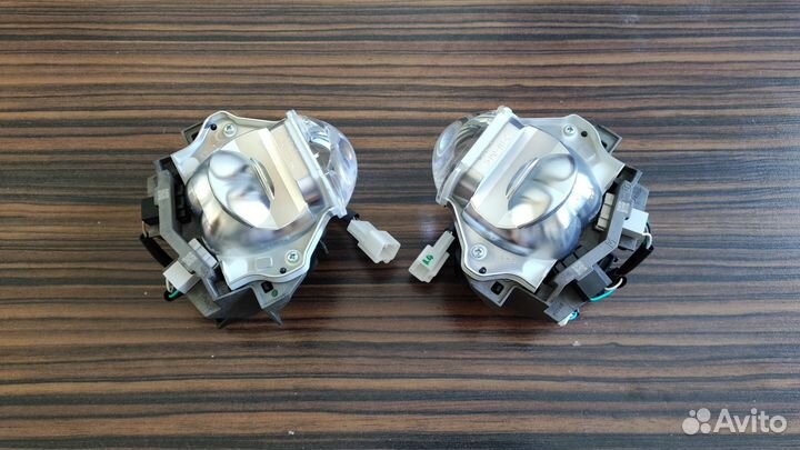 Bi-led линзы фар Toyota RAV4