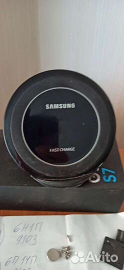 Беспроводное зарядное устройство Samsung