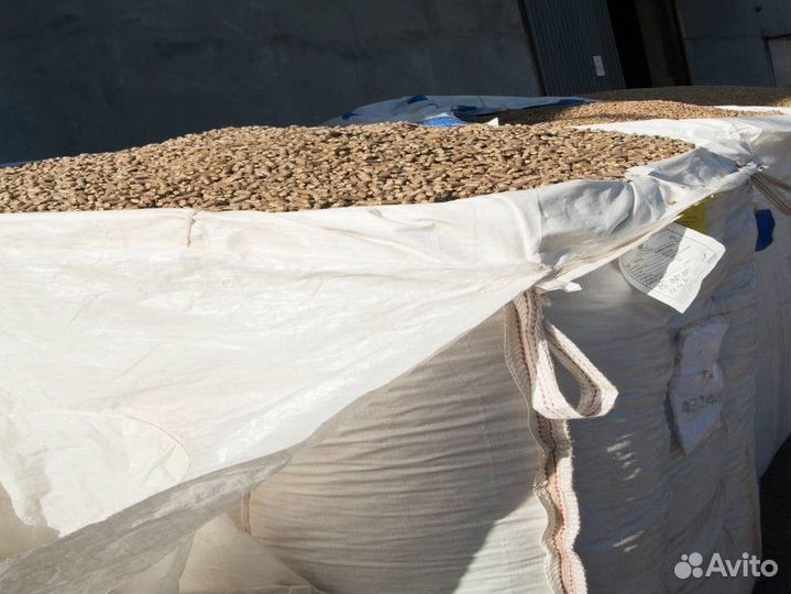 Жмых подсолнечника/Корм для с\х животных