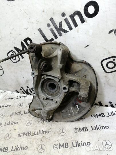 Кулак задний правый Mercdes W221