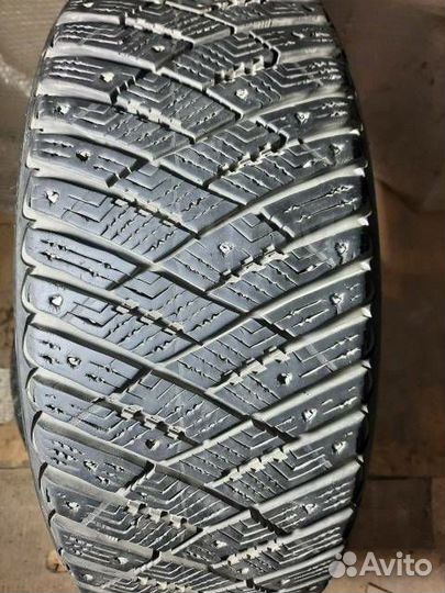 Goodyear Ultragrip Ice Arctic 195/55 R16