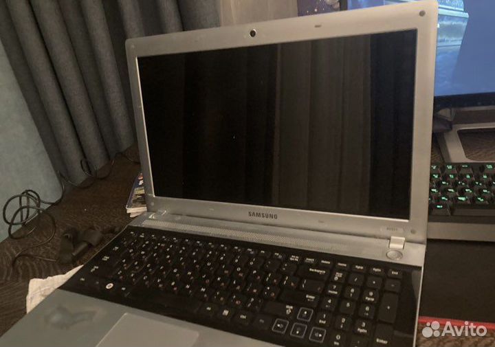 Ноутбук samsung rv511