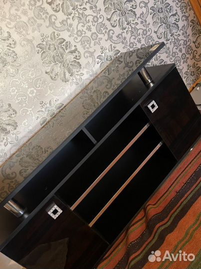 Тумба под телевизор