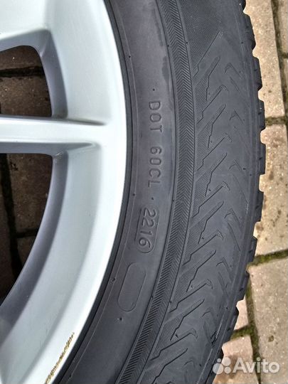 Nokian Tyres Hakkapeliitta 8 205/60 R16 96T