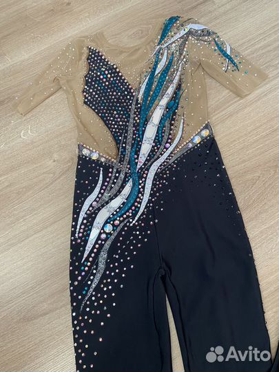Комбинезон для художественной гимнастики