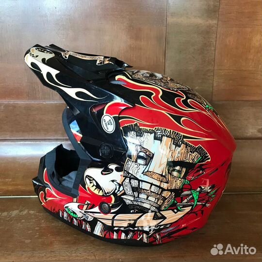 Мотошлемы взрослый и детский