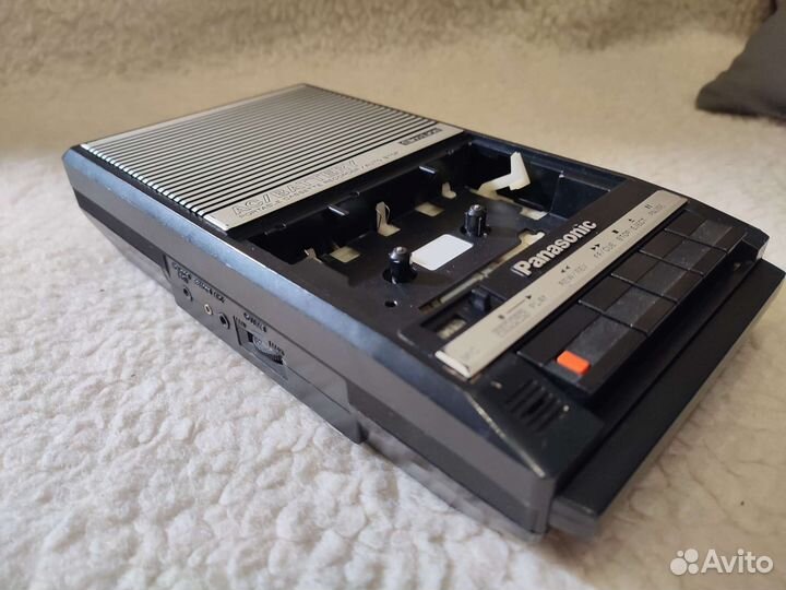 Магнитофон panasonic RQ-2104