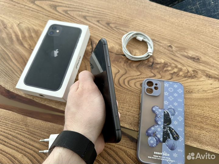 iPhone 11, 128 ГБ
