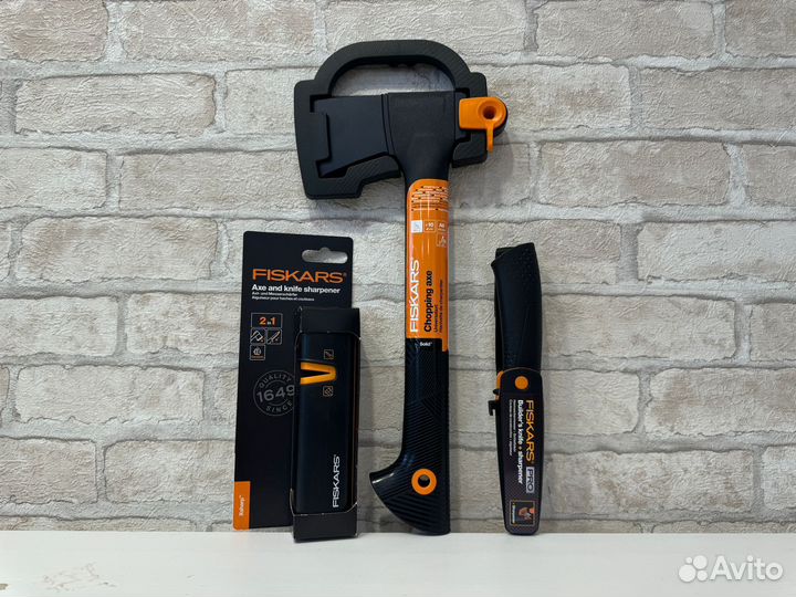 Топор Fiskars + Точилка