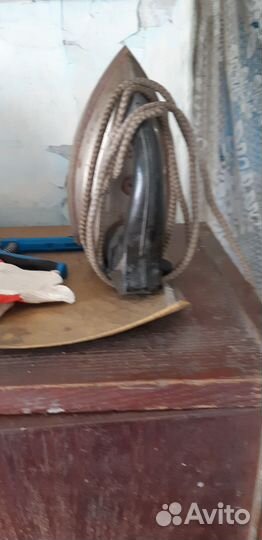 Утюг старинный