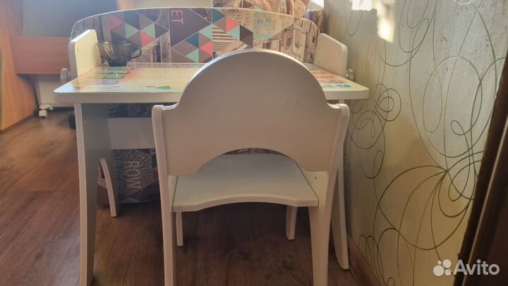 Детский стол и стул