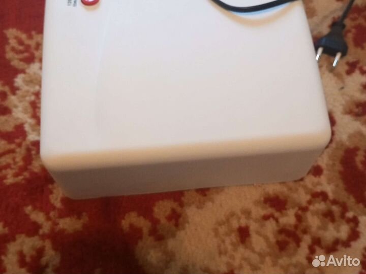 Уф лампа для ногтей