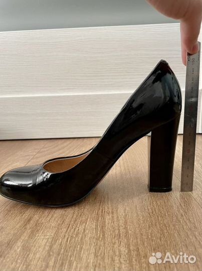 Туфли лаковые 37р