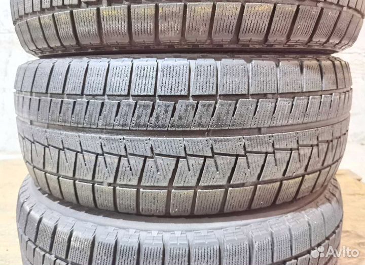 Bridgestone Blizzak Revo GZ 215/55 R17 94Q