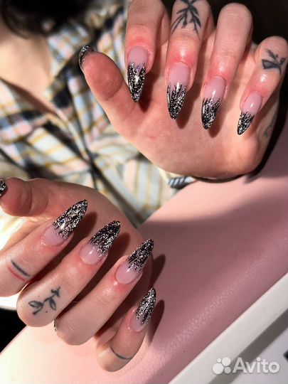 Наращивание ногтей