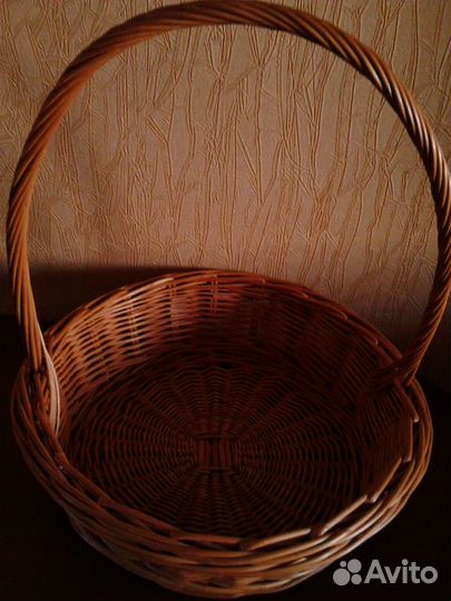 Корзина круглая плетеная