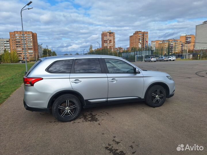 Mitsubishi Outlander 2.0 CVT, 2016, 86 000 км
