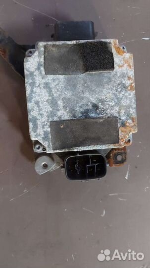 Блок управления рулевой рейки на Toyota Mark X