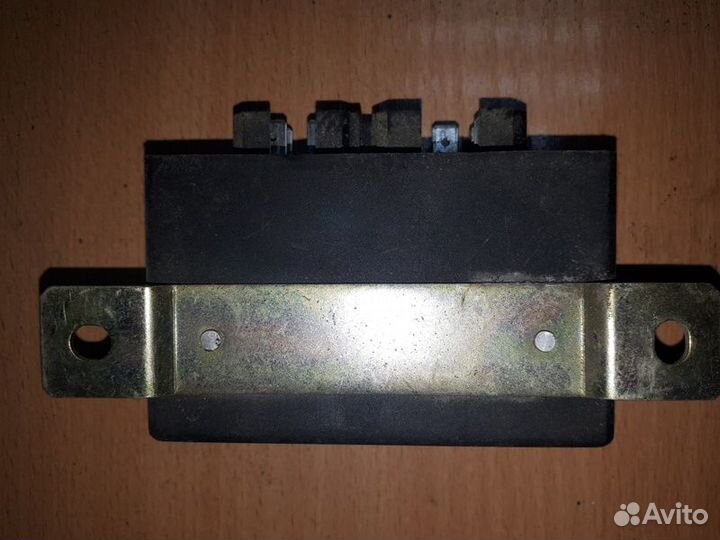 Реле переключения поворотников iveco EuroTech (01