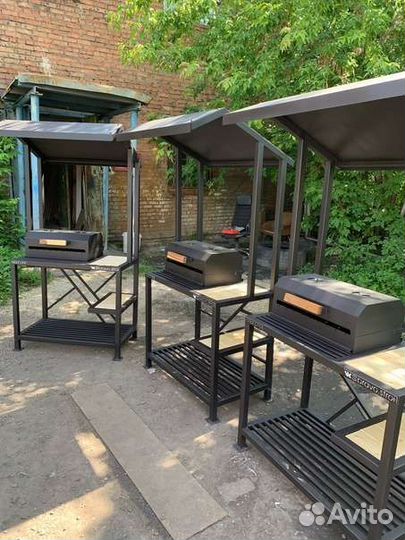 Мангал с крышей