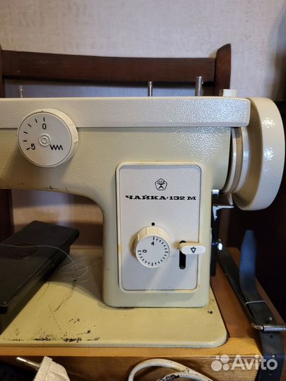 Швейная машинка чайка 132м
