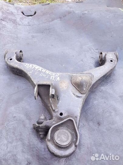 Рычаг задний нижний.Nissan Pathfinder 2008г