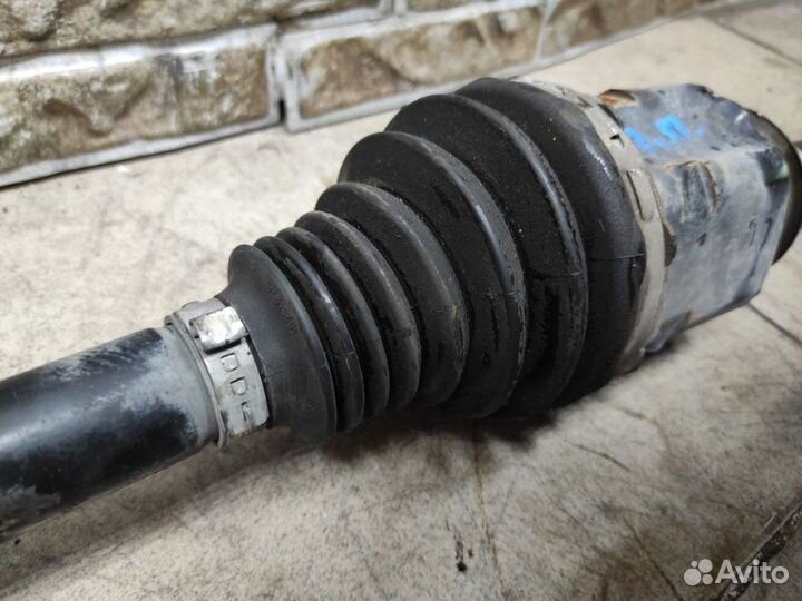 Привод передний правый Jeep Grand Cherokee WK2 3.0