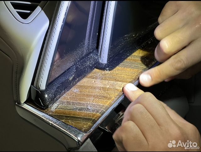 Оклейка салона cadillac escalade защитной плёнкой