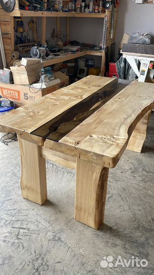 Стол из массива