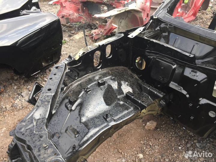 Лонжерон передний правый Mitsubishi Pajero/Montero