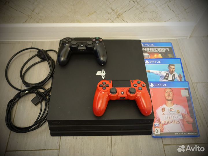 Sony playstation 4 pro + 2 геймпада + диски
