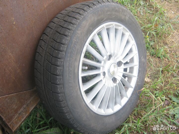 Bridgestone Blizzak Revo2 195/60 R15