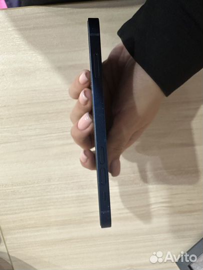 iPhone 12, 64 ГБ