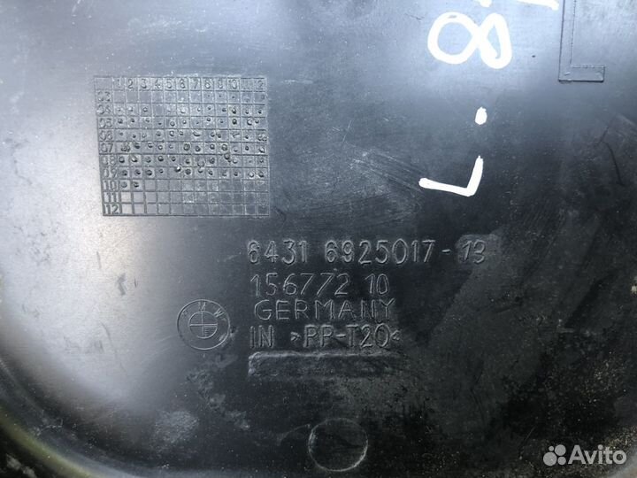 Крышка салонного фильтра L BMW 3 E92