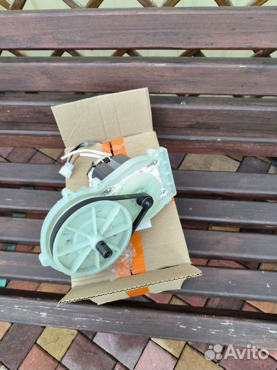 Газонокосилка электрическая. Двигатель