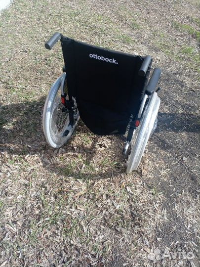 Инвалидная коляска