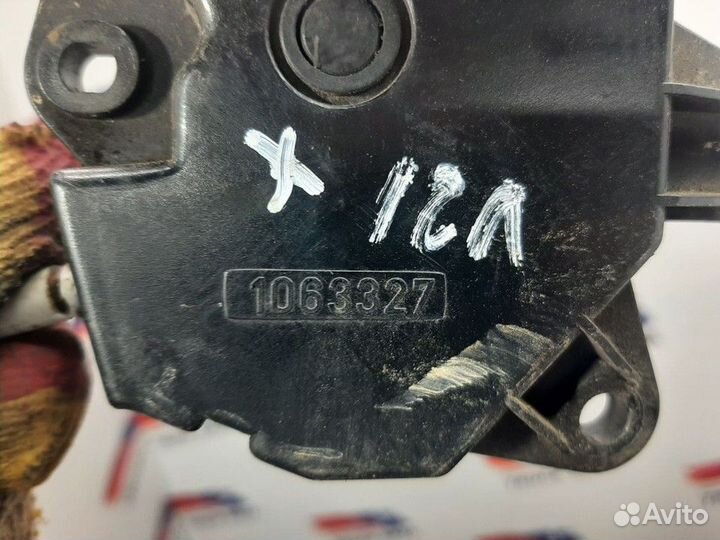 Ручка двери внутренняя левая Volvo FH, Volvo FM