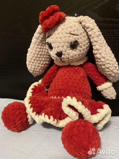 Вязанный заяц ручной работы