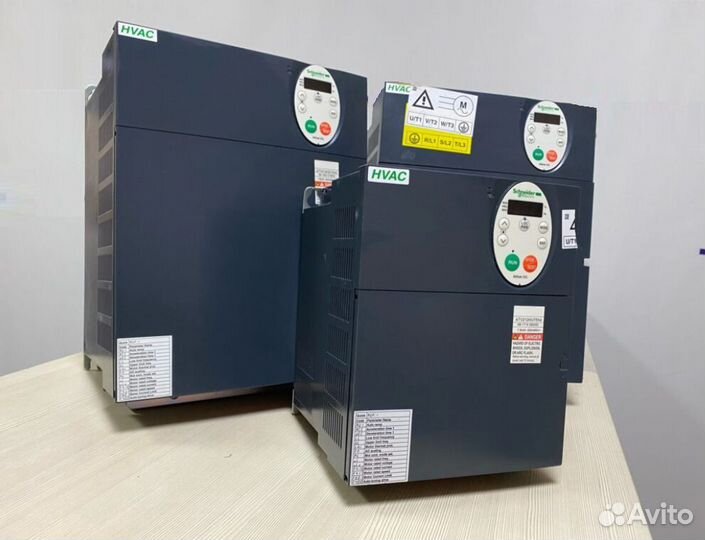 Преобразователь Schneider Electric ATV212HD37N4