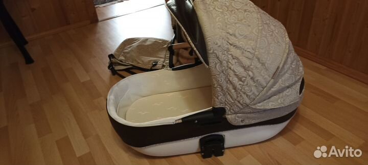Продам коляску 2 в 1