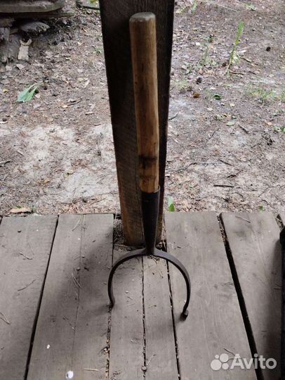 Старинный угольный утюг, и ухват за все 1500