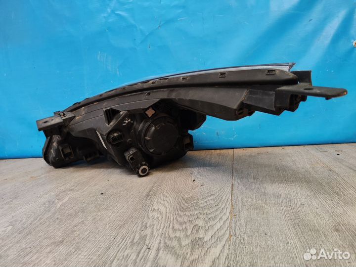 Фара правая Kia Rio 2020-нв