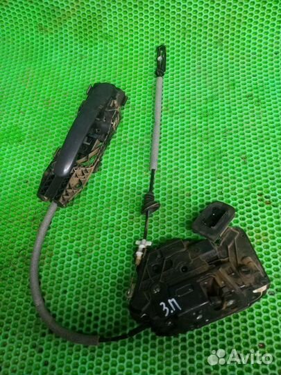 Замок двери задний правый Volkswagen Polo V CFN